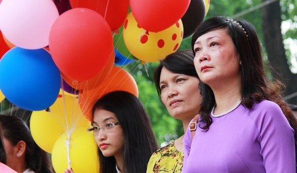 toi lang nguoi khi phu huynh noi co la mot giao vien tu te