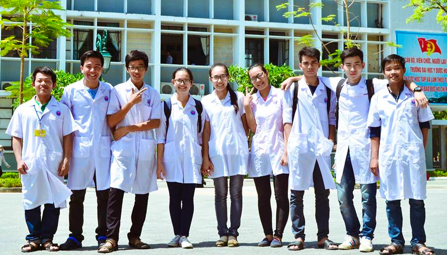 Nên chọn trường đại học nào khối b