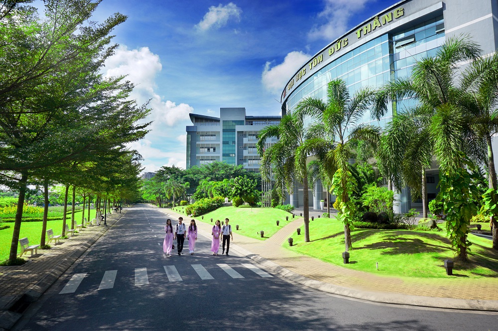 hoc phi dai hoc ton duc thang