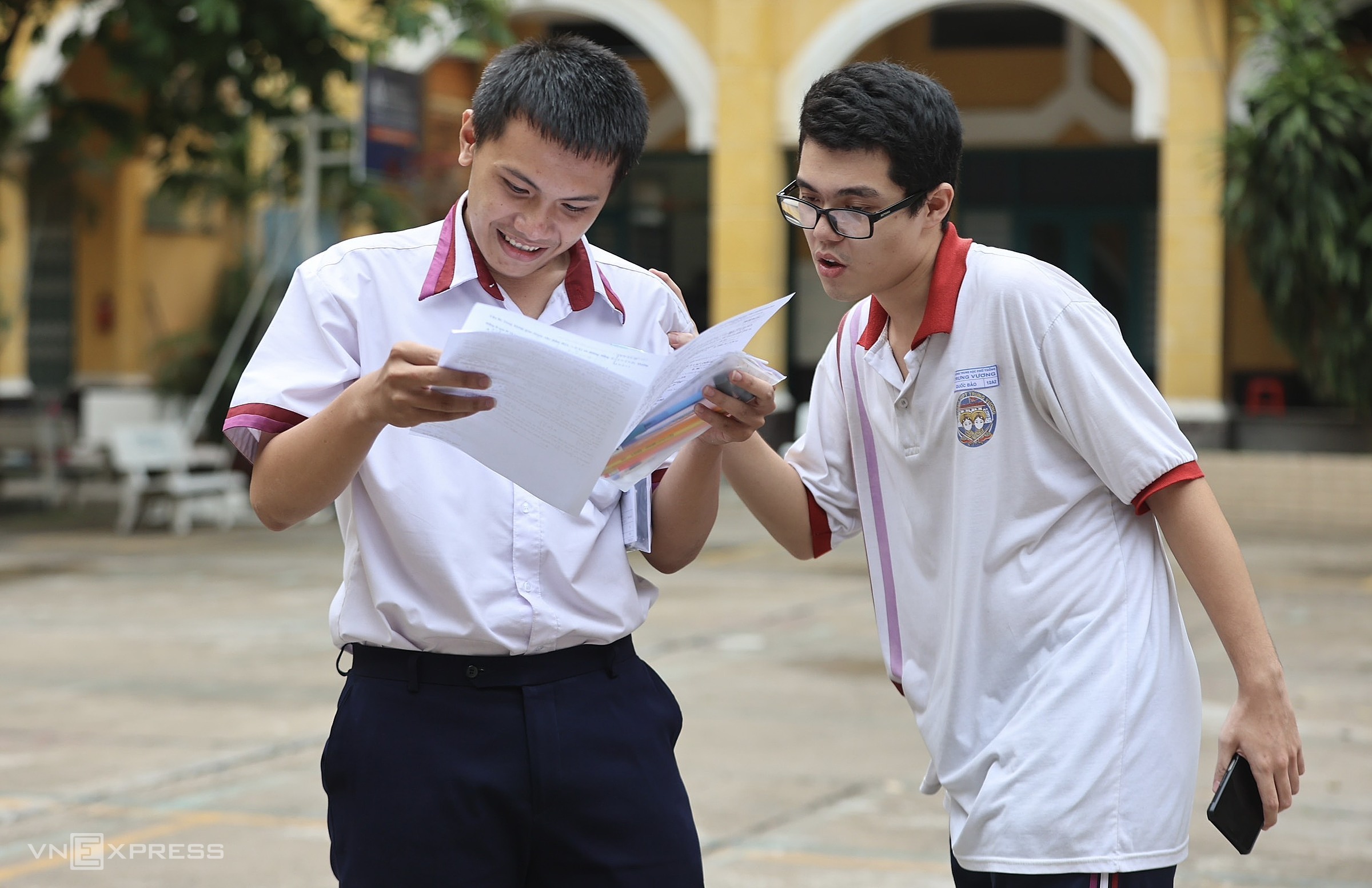 lam bang dai hoc quoc gia