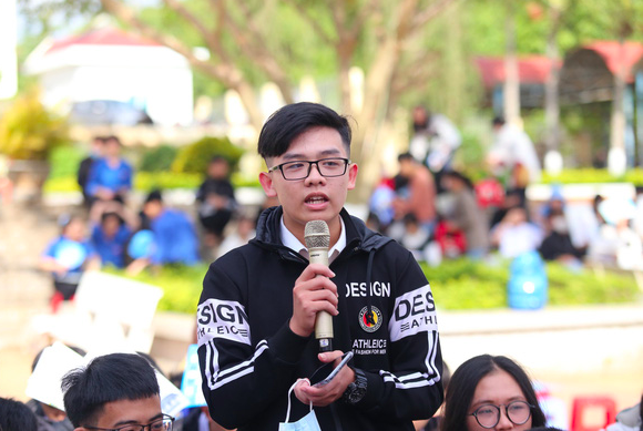 lam bang dai hoc tai chinh